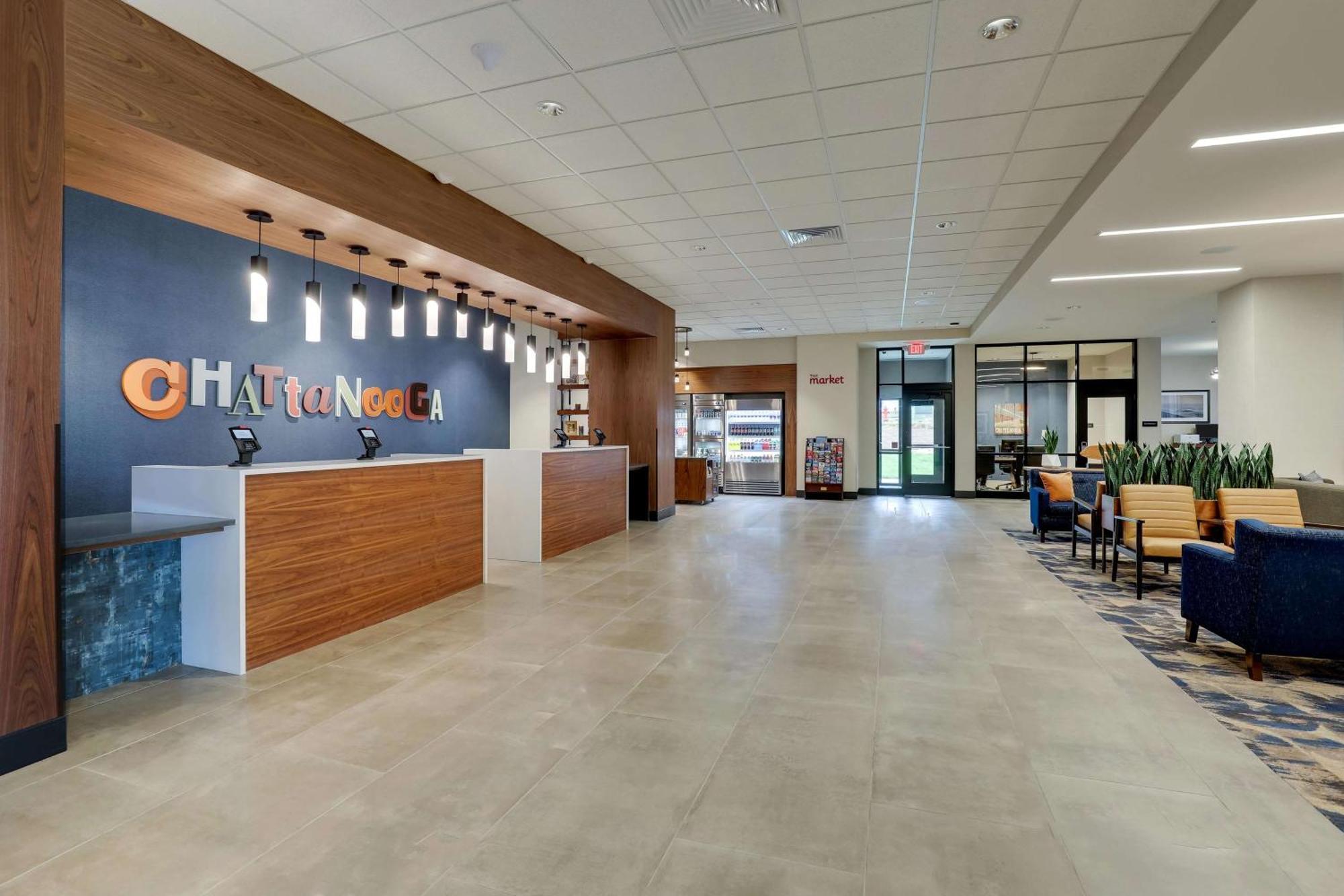 Drury Plaza Hamilton Place 3*